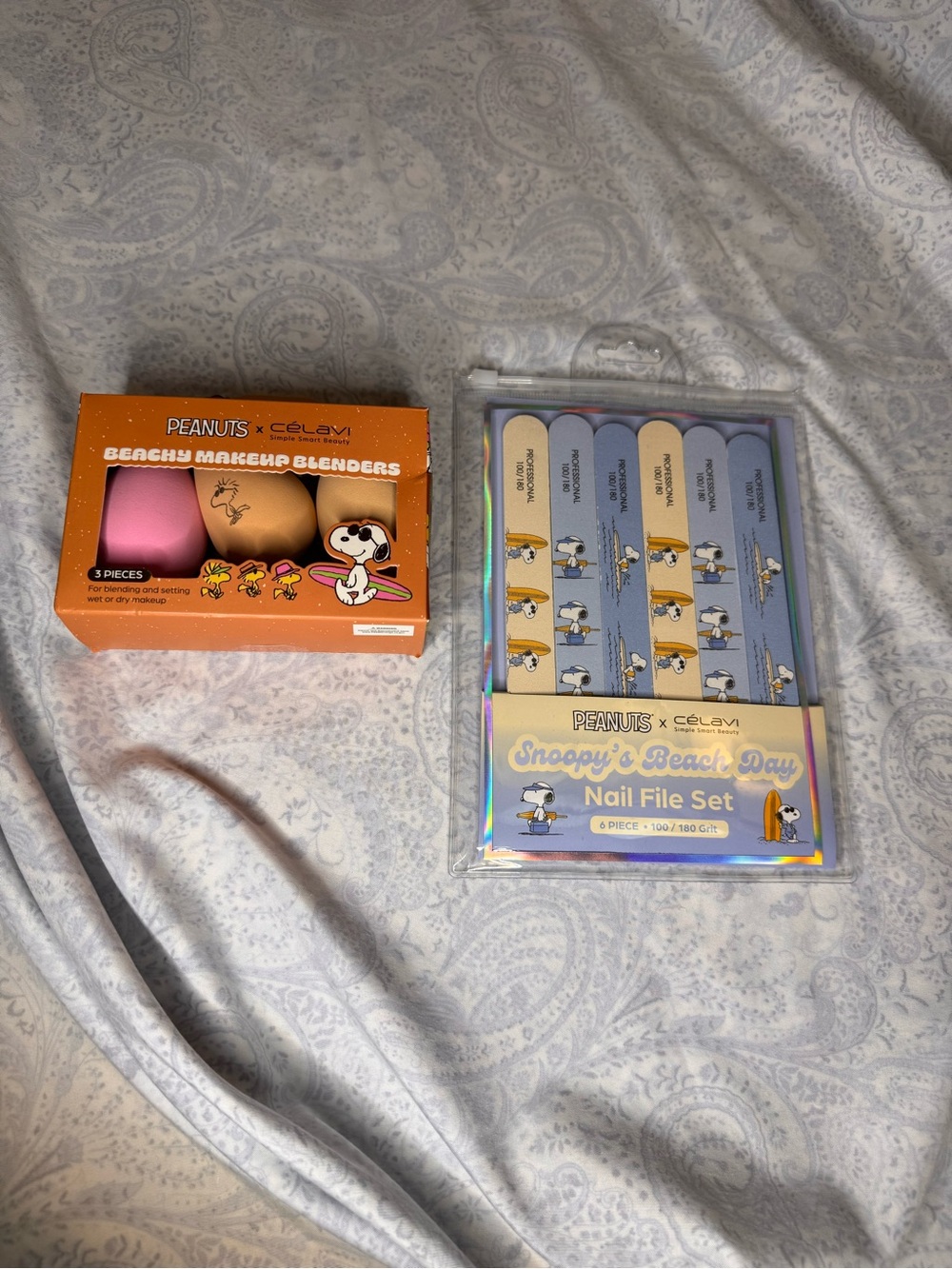 Peanuts Snoopy Beach Day Themed Nail File & Beauty Blender Set